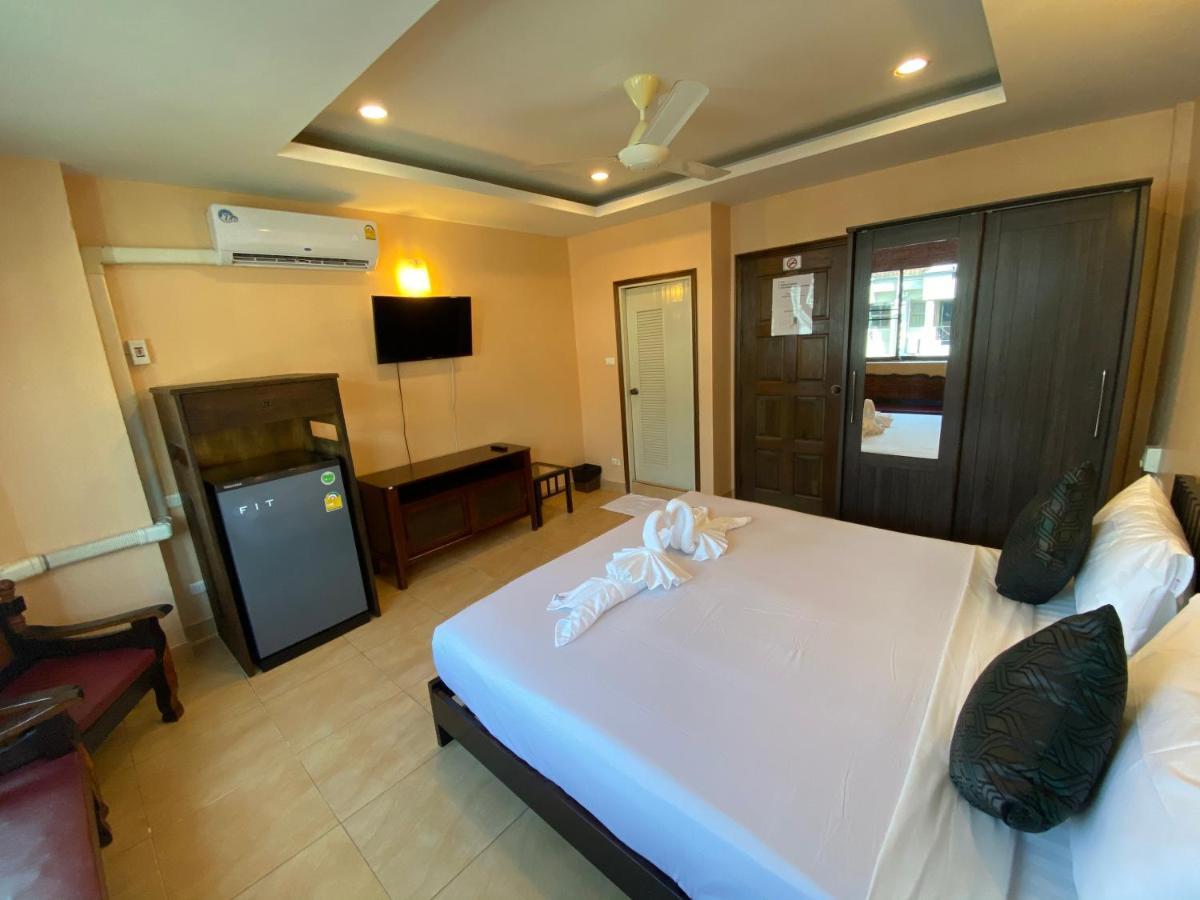 Star Guesthouse Patong Exterior foto