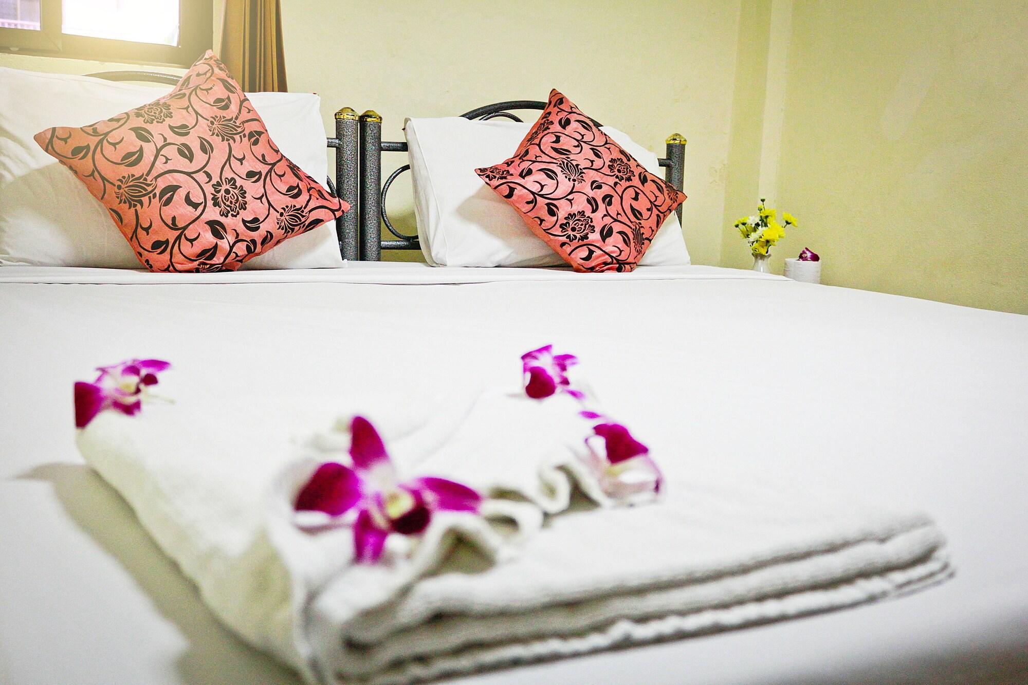 Star Guesthouse Patong Exterior foto
